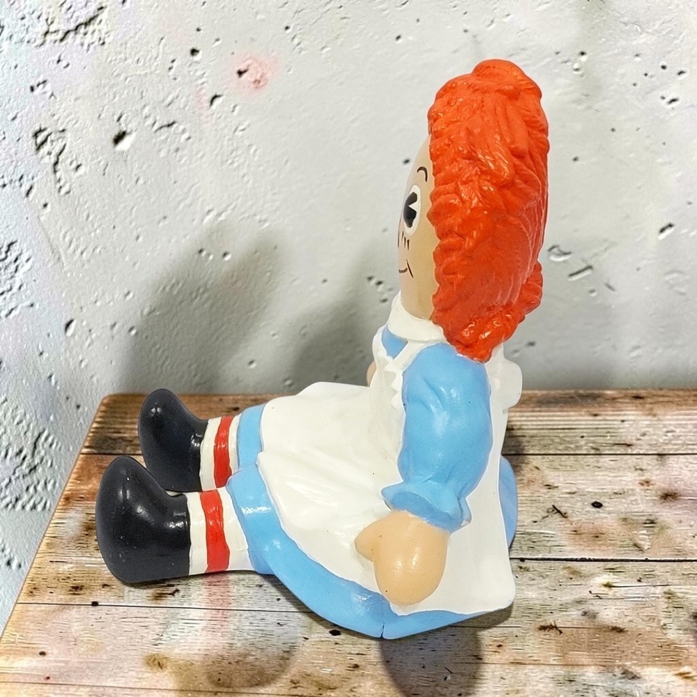 VTG 1974 Bobbs-Merrill Raggedy Ann Ceramic Figurine 8" Red Hair Blue Dress Rare - Picture 2 of 7